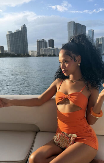 Aiciawilson leaked private photo uncensored HD quality