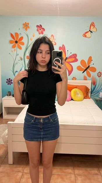Alexiacaste  page leaked private photo uncensored HD quality