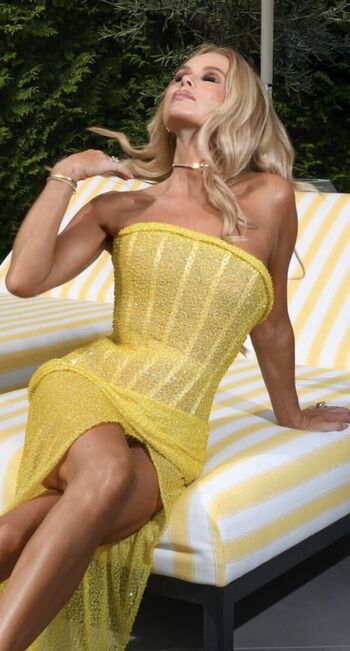 Amanda holden leaked private photo uncensored HD quality