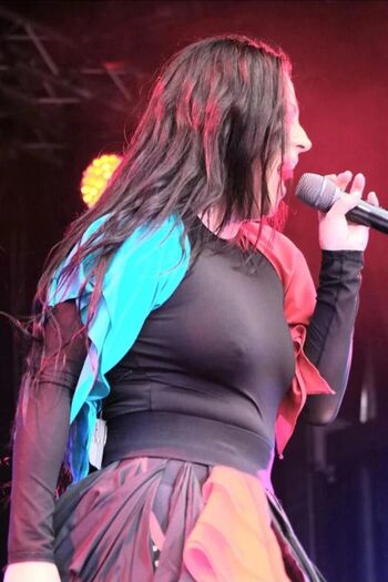 Amy lee leaked private photo uncensored HD quality