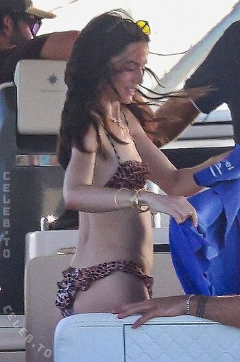 Ana de armas  page leaked private photo uncensored HD quality