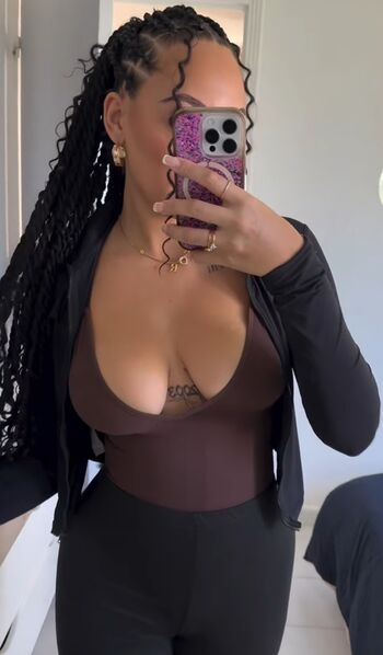 Annaaeeelle leaked private photo uncensored HD quality