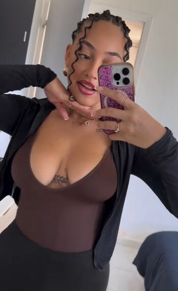 Annaaeeelle leaked private photo uncensored HD quality