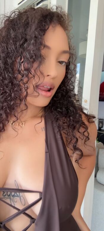 Annaaeeelle leaked private photo uncensored HD quality