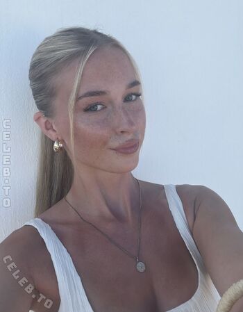 Annabelle disley leaked private photo uncensored HD quality