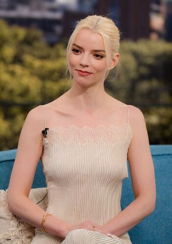 Anya taylor joy  page leaked private photo uncensored HD quality