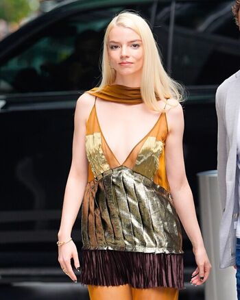 Anya taylor joy  page leaked private photo uncensored HD quality