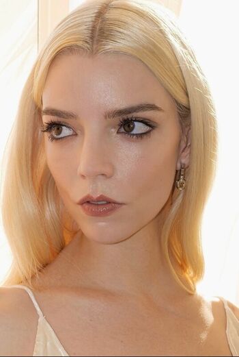 Anya taylor joy  page leaked private photo uncensored HD quality