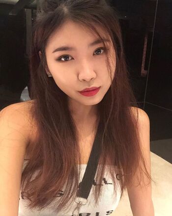 Arathehotwife leaked private photo uncensored HD quality