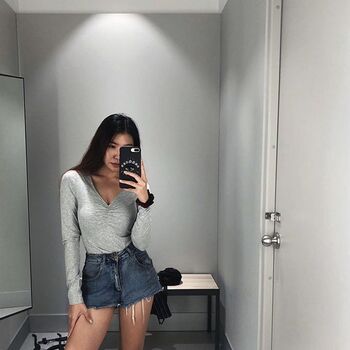 Arathehotwife leaked private photo uncensored HD quality