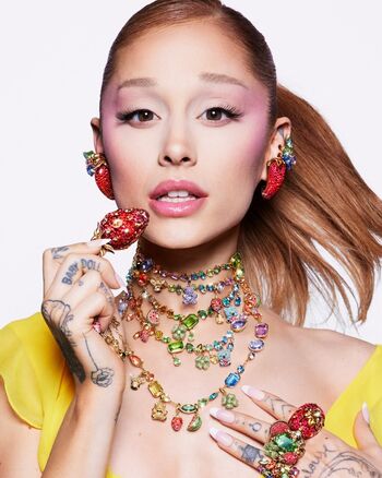 Ariana grande leaked private photo uncensored HD quality