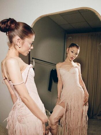 Ariana grande leaked private photo uncensored HD quality