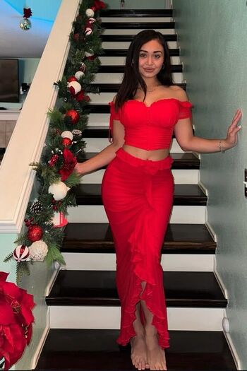 Auntie le leaked private photo uncensored HD quality