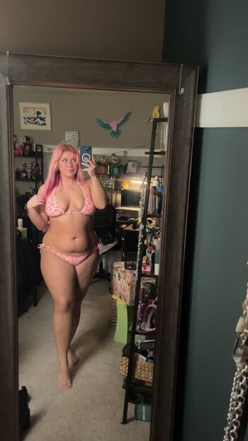 Averageallison leaked private photo uncensored HD quality
