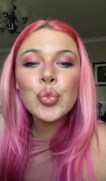 Averageallison leaked private photo uncensored HD quality