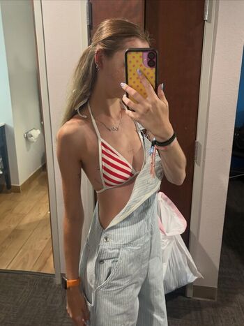 Avery shipp leaked private photo uncensored HD quality