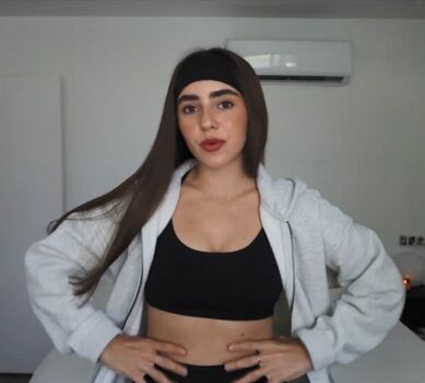 Avia butler page leaked private photo uncensored HD quality