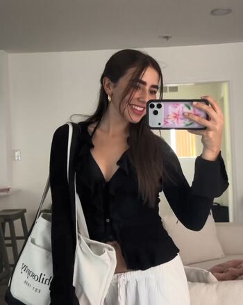 Avia butler page leaked private photo uncensored HD quality