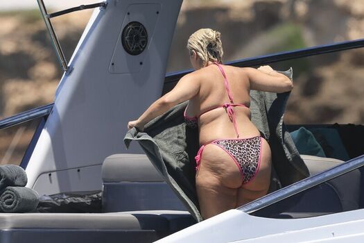Bebe rexha leaked private photo uncensored HD quality