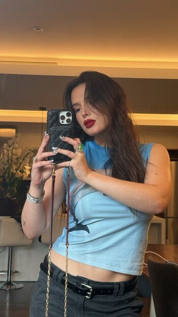 Bella thorne  page leaked private photo uncensored HD quality