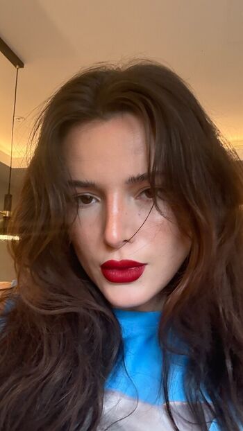 Bella thorne  page leaked private photo uncensored HD quality