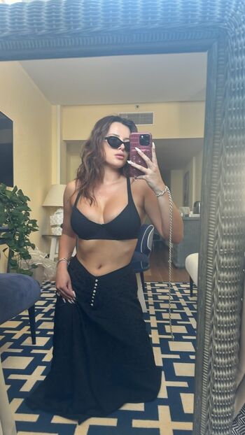 Bella thorne  page leaked private photo uncensored HD quality