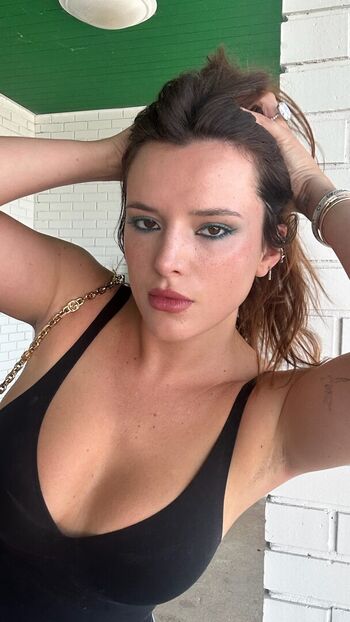 Bella thorne  page leaked private photo uncensored HD quality