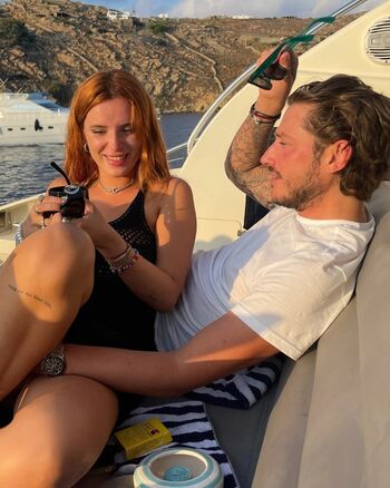 Bella thorne  page leaked private photo uncensored HD quality