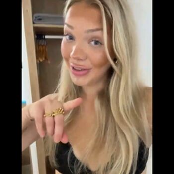 Bellablows leaked private photo uncensored HD quality