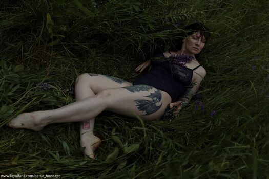 Bettie bondage  page leaked private photo uncensored HD quality