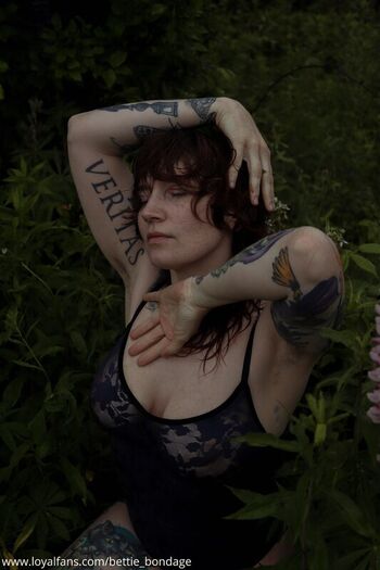 Bettie bondage  page leaked private photo uncensored HD quality