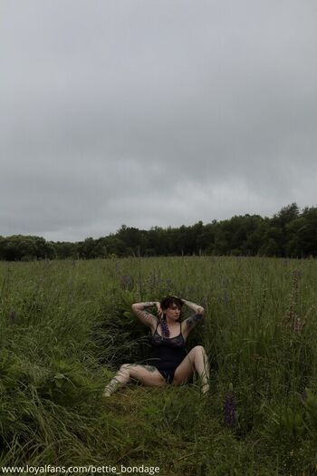 Bettie bondage  page leaked private photo uncensored HD quality