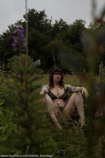 Bettie bondage  page leaked private photo uncensored HD quality