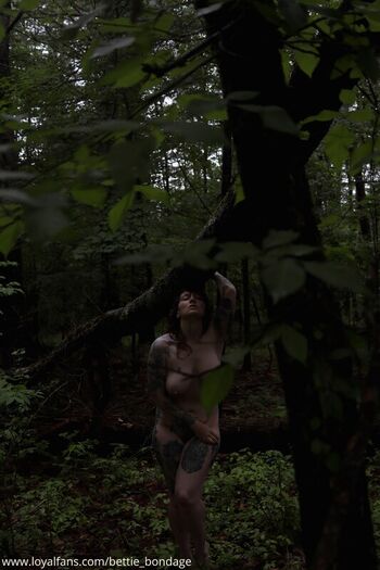 Bettie bondage  page leaked private photo uncensored HD quality