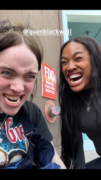 Billie eilish  page leaked private photo uncensored HD quality
