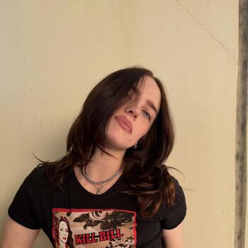 Billie eilish  page leaked private photo uncensored HD quality