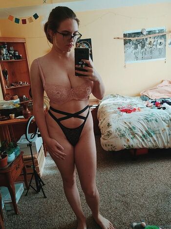 Bittsandpieces leaked private photo uncensored HD quality