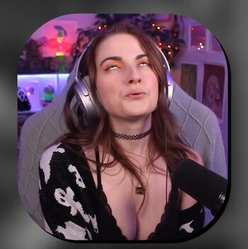 Caitlin marie reacts page leaked private photo uncensored HD quality