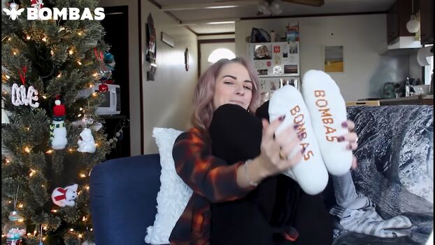 Caitlin marie reacts page leaked private photo uncensored HD quality