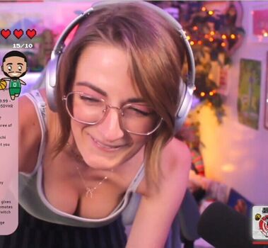 Caitlin marie reacts page leaked private photo uncensored HD quality