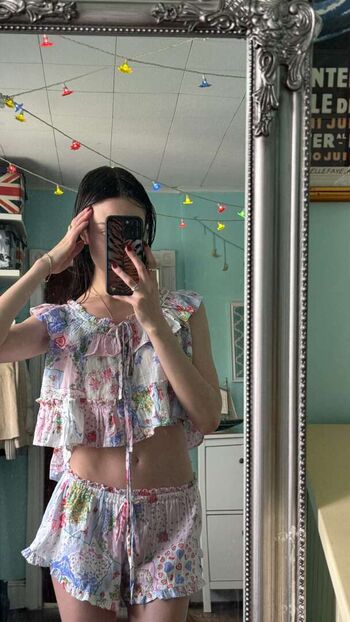 Caitlinerinoneill  page leaked private photo uncensored HD quality