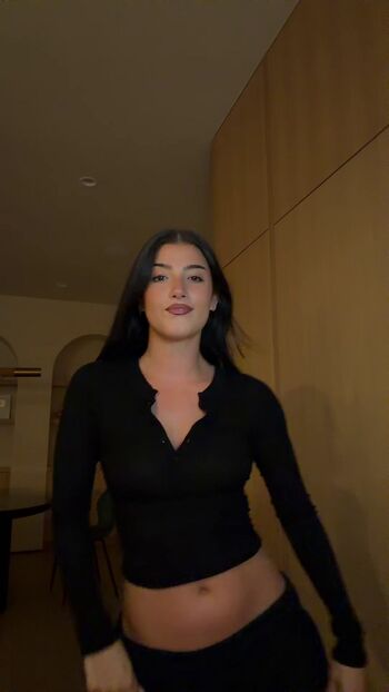 Charli d amelio page leaked private photo uncensored HD quality