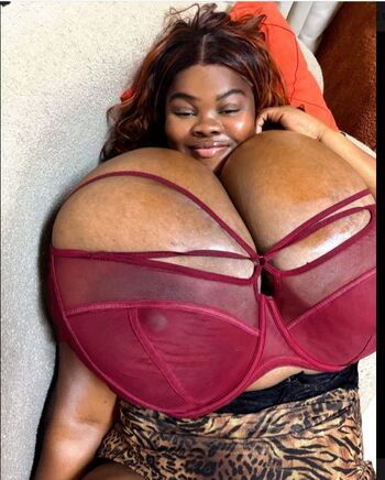 Chioma lovv page leaked private photo uncensored HD quality