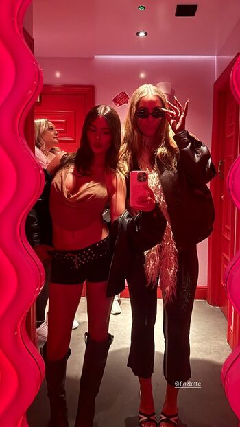 Clarissa bea page leaked private photo uncensored HD quality