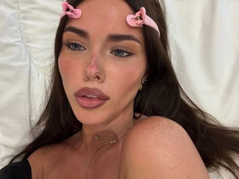 Clarissa bea leaked private photo uncensored HD quality