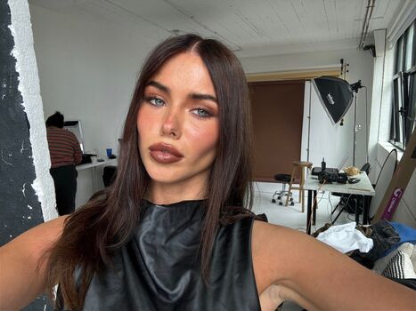 Clarissa bea leaked private photo uncensored HD quality