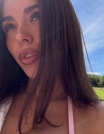 Clarissa bea leaked private photo uncensored HD quality