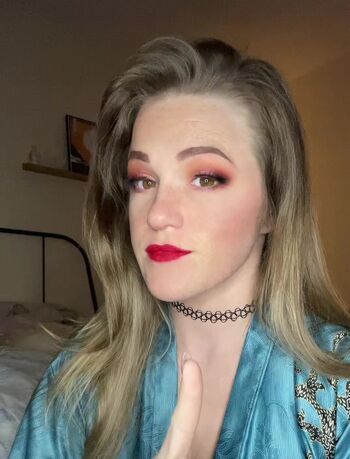 Courtney pose page leaked private photo uncensored HD quality