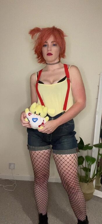 Courtney pose leaked private photo uncensored HD quality