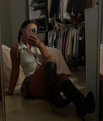 Cry baby girl leaked private photo uncensored HD quality